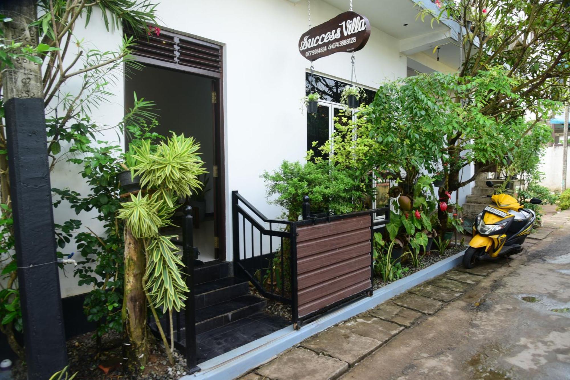 Success Villa 希克杜沃 外观 照片